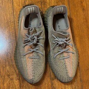 Yeezy Boost 350 V2